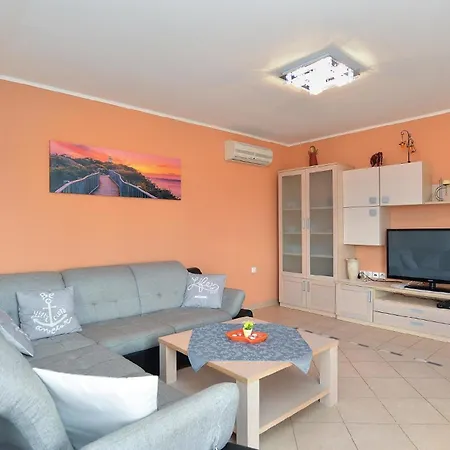 Apartment Fuer 4 Personen Ca 75 Qm In Pula, Istrien Istrische Riviera *