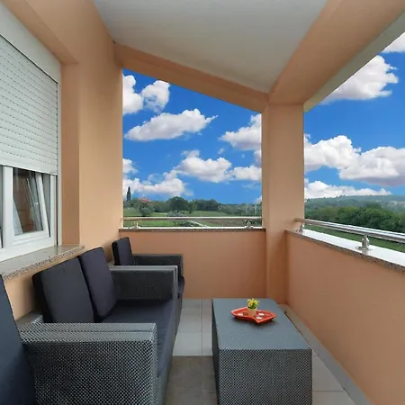 Apartment Fuer 4 Personen Ca 75 Qm In Pula, Istrien Istrische Riviera