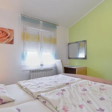 Apartment Fuer 4 Personen Ca 75 Qm In Pula, Istrien Istrische Riviera Pula