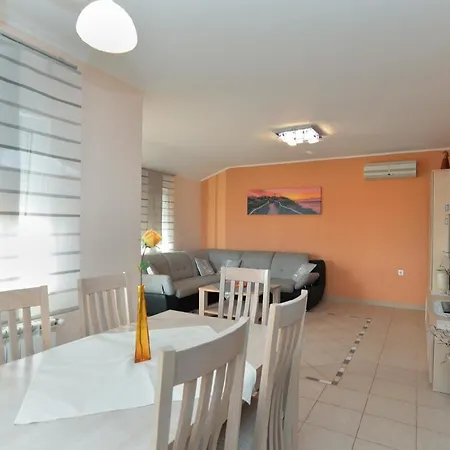 Fuer 4 Personen Ca 75 Qm In Pula, Istrien Istrische Riviera Apartament